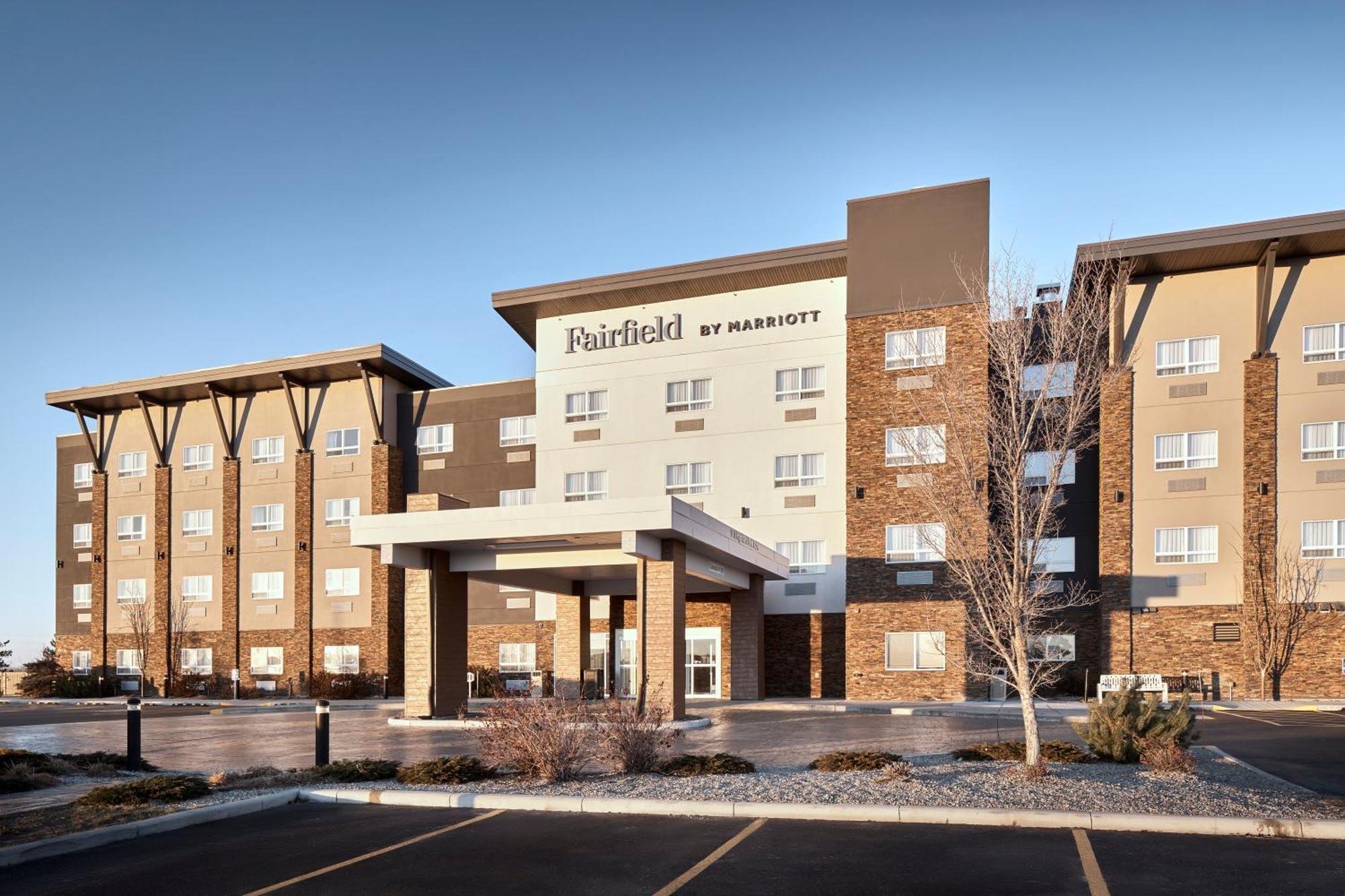 Fairfield Inn & Suites By Marriott Airdrie Exterior photo